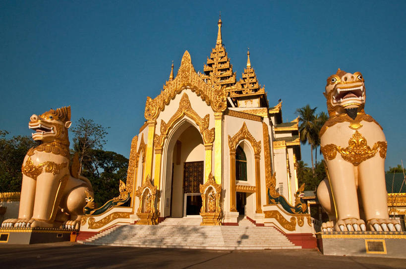 无人,横图,室外,白天,建筑,缅甸,亚洲,首都,宝塔,树,地标建筑,摄影,东南亚,佛教,万里无云,缅甸联邦,瑞德贡大金塔,仰光大金塔,仰光大金寺,雪德宫大金塔,大金塔,瑞大光塔,瑞光大金塔,彩图,仰光,雪达根大金寺