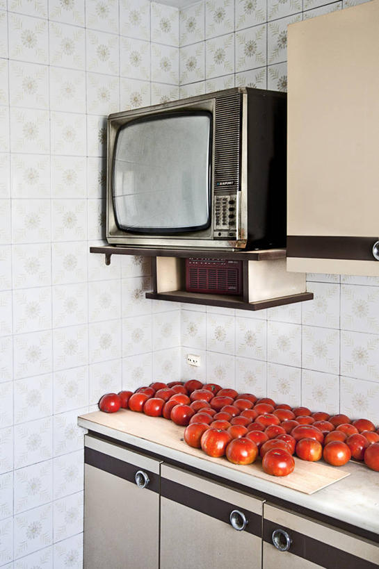 无人,竖图,室内,白天,技术,厨房,蔬菜,西红柿,西班牙,瓷砖,古典,饮食,摄影,清新,电视机,彩图