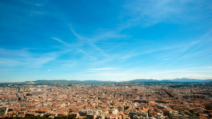无人,横图,全景,俯视,室外,白天,度假,马赛,美景,山,城市风光,城市,建筑,法国,屋顶,景观,云,娱乐,天空,自然,春天,享受,休闲,景色,放松,摄影,宁静,普罗旺斯,法国文化,马赛圣母院,彩图,高角度拍摄