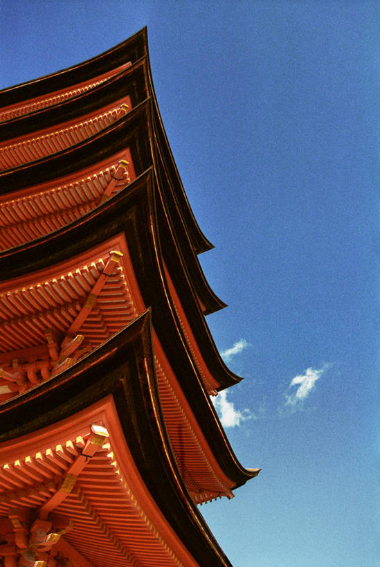 无人,竖图,室外,白天,仰视,建筑,日本,日本文化,云,宝塔,天空,摄影,宗教,彩图,低角度拍摄,宫屿