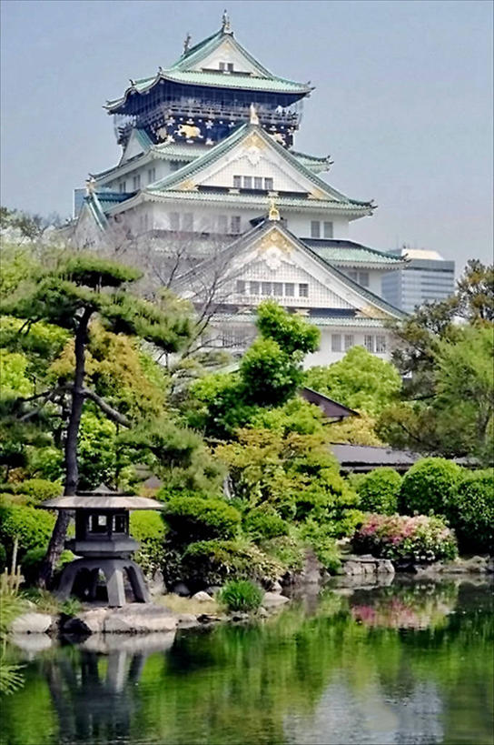 无人,竖图,室外,白天,水,建筑,日本,日本文化,反射,城堡,历史,树,天空,地标建筑,摄影,天守阁,大阪府,彩图,传统文化,名声