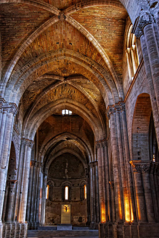 无人,竖图,室内,日光,西班牙,柱子,拱门,摄影,宗教,宁静,基督教,莱里达省,莱里达,彩图,大教堂