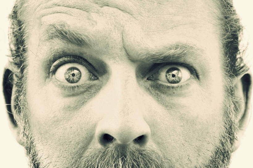 西方人,成年人,中年人,老年人,眼睛,一个人,横图,特写,白色背景,欧洲,欧洲人,瞳孔,仅一个男性,仅一个人,仅一个中年男性,个性,凝视,皱眉头,人体,眼部,摄影,惊奇,部分,肖像,男人,男性,中年男性,白种人,小胡子,眼,彩图,影棚拍摄