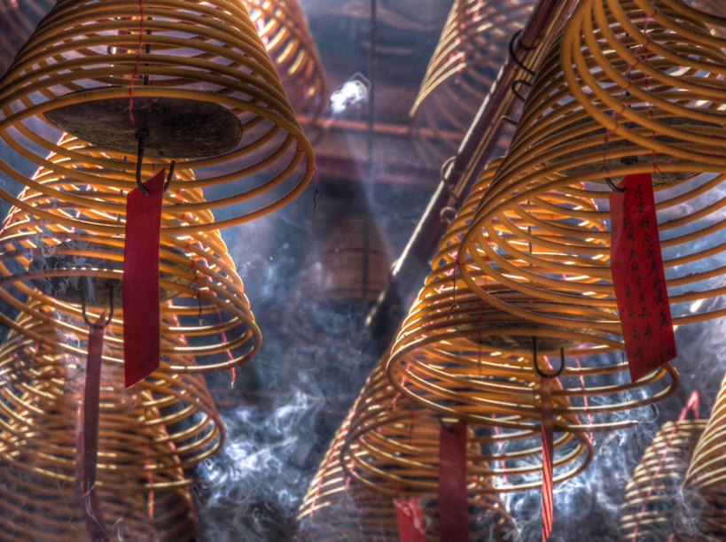 无人,横图,室内,白天,仰视,建筑,香港,一排,吊挂,悬挂,整齐,圆锥,挂,佛香,排列,烟,摄影,宗教,宁静,队列,中国文化,道教,彩图,低角度拍摄