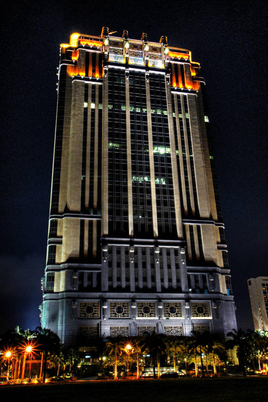 无人,竖图,室外,夜晚,天际线,建筑,路灯,摩天大楼,新加坡,塔,现代,办公大楼,摄影,照亮,发展,彩图