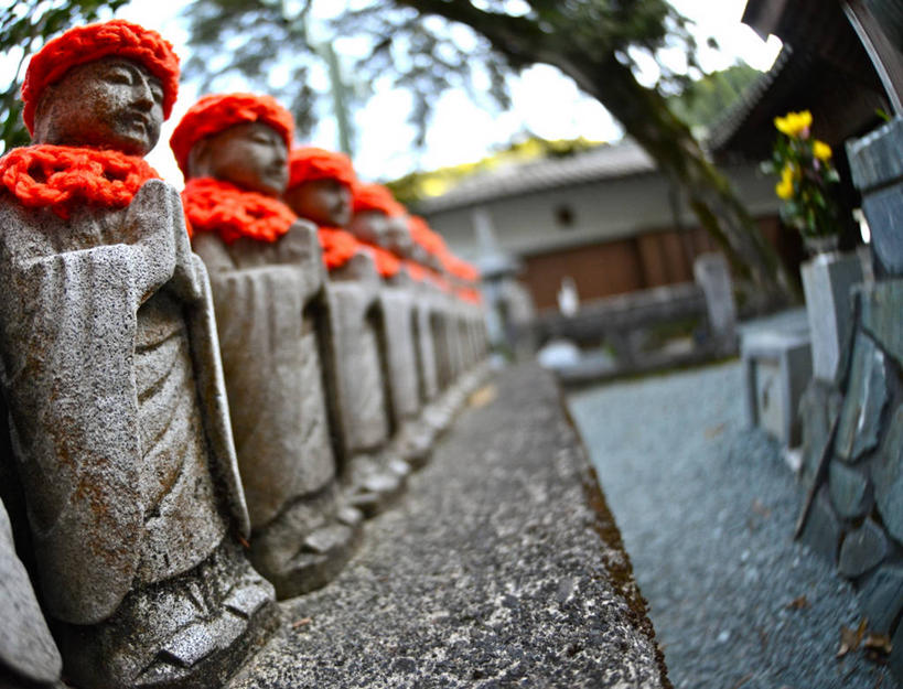 无人,横图,室外,特写,白天,重复,帽子,静冈县,日本,一排,日本文化,整齐,标志,雕像,符号,标识,排列,摄影,佛教,创造力,神殿,宗教建筑,队列,编织帽,性别符号,彩图,男性符号