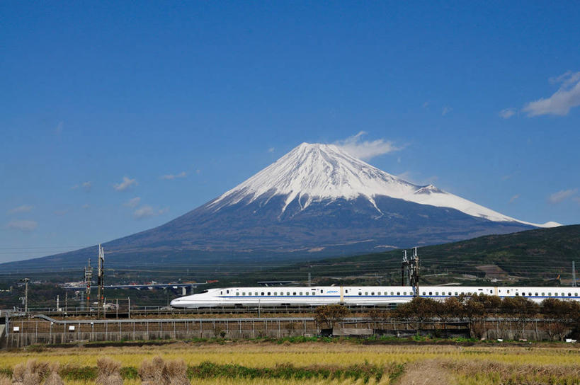 无人,横图,室外,白天,美景,山,雪山,火车,富士山,静冈县,日本,日本文化,地形,景观,列车,车,天空,自然,交通工具,景色,运输,摄影,自然风光,载具,高速列车,彩图,旅行,铁路列车