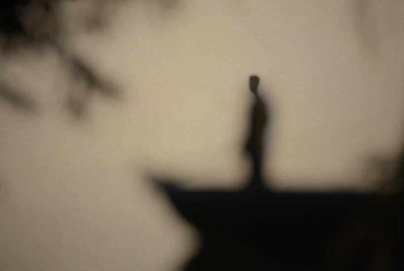 成年人,一个人,站,横图,室外,寂寞,湖,船,仅一个男性,黄昏,运输,摄影,散焦,彩图,独处