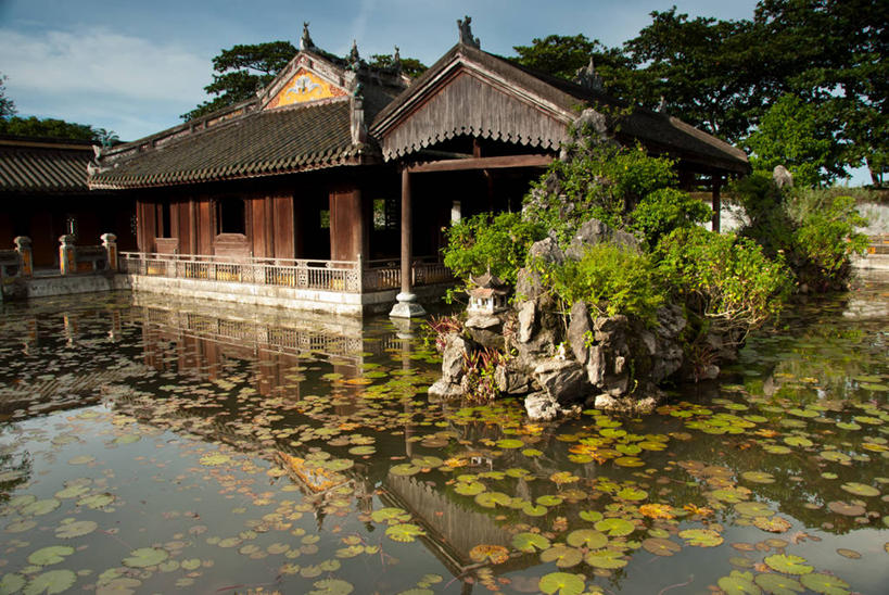 无人,宫殿,横图,室外,白天,建筑,睡莲,叶子,越南,反射,池塘,历史,树,天空,摄影,彩图,顺化