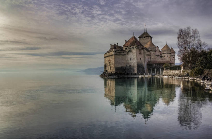 无人,横图,室外,白天,水,建筑,瑞士,反射,城堡,云,历史,树,天空,自然,摄影,宁静,西庸城堡,彩图