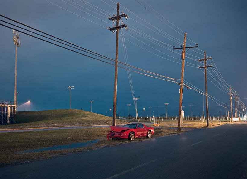无人,横图,室外,夜晚,路,汽车,美国,破碎,联系,破坏,破损,红色,摄影,能源,电,宁静,粉碎,照亮,损坏,毁坏,摧毁,万里无云,彩图,电力线