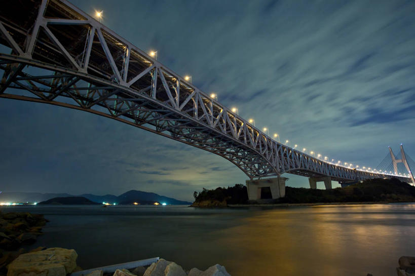 无人,横图,室外,夜晚,运动模糊,水,建筑,日本,亚洲,云,桥,海湾,联系,天空,自然,摄影,照亮,东亚,本州,本州岛,日本国,濑户大桥,中国地方,冈山,冈山县,四国地方,四国,四国岛,香川,香川县,岩石,彩图