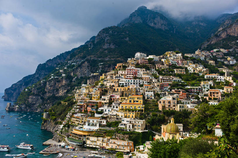 无人,教堂,码头,横图,室外,白天,山,港口,建筑,船,意大利,欧洲,云,城镇,摄影,宗教,圆顶建筑,南欧,意大利文化,意大利共和国,坎帕尼亚,阿马尔菲海岸,阿玛尔菲海岸,阿玛菲海岸,坎帕尼亚大区,阿玛菲海岸风景区,波西塔诺,萨莱诺,萨莱诺省,彩图,摆渡口,埠头,渡口,渡头,港湾,海港,货运码头,口岸,商港