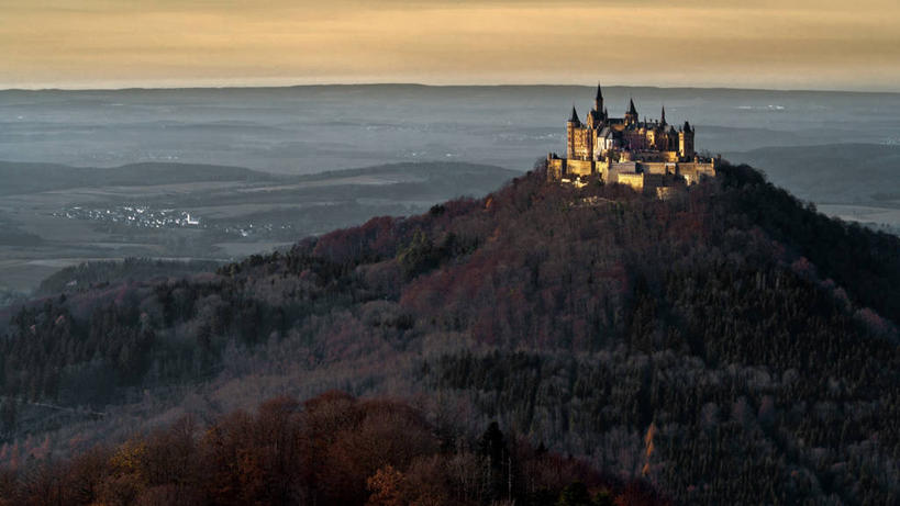 无人,横图,室外,山,山脉,建筑,德国,欧洲,城堡,云,尖顶,历史,树,天空,自然,黄昏,摄影,西欧,德意志联邦共和国,巴登.符腾堡,巴登.符腾堡州,巴符州,岩石,彩图