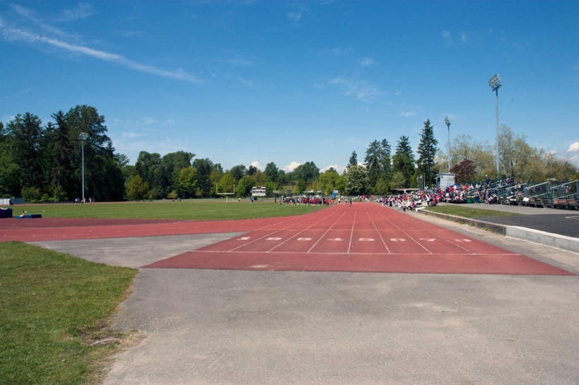 横图,室外,白天,运动,路灯,加拿大,准备,云,起跑架,体育场,草,树,天空,摄影,温哥华,彩图,径赛