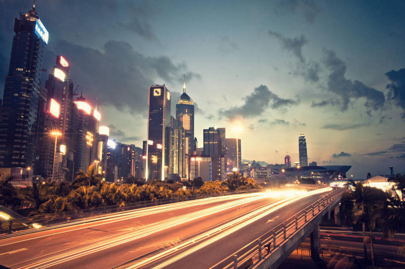 无人,横图,室外,日落,天际线,城市,建筑,摩天大楼,香港,云,树,天空,运输,摄影,车灯,尾灯,照亮,高架道路,彩图