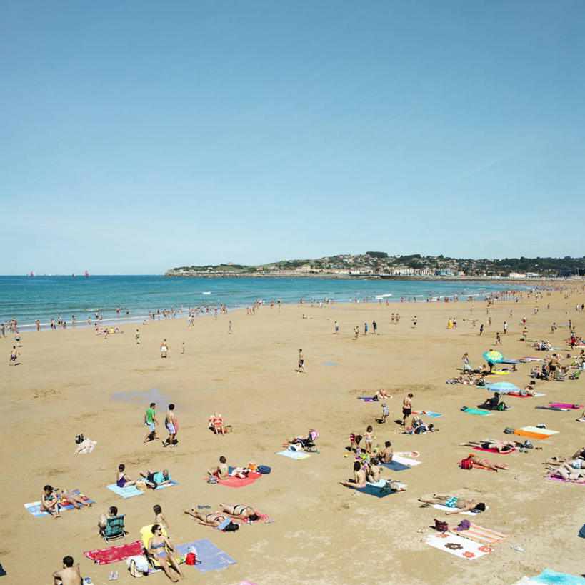 方图,室外,白天,旅游,度假,海洋,西班牙,沙子,水平线,云,许多人,天空,一群人,摄影,享乐,阿斯图里亚斯,沙滩垫,海滩,休闲活动,彩图,希洪