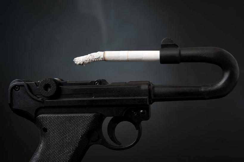 无人,横图,特写,香烟,日本,黑色背景,枪支,黑色,烟,摄影,暴力,想法,彩图,影棚拍摄