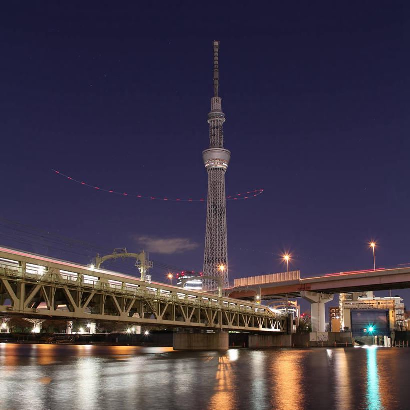 无人,方图,室外,长时间曝光,建筑,路灯,火车,东京,日本,日本文化,反射,塔,桥,尖顶,首都,联系,天空,黄昏,运输,摄影,照亮,照明设备,浅草,死水,彩图