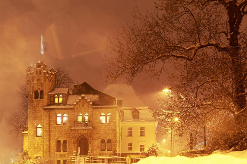 无人,横图,室外,夜晚,雪,雾,建筑,德国,房屋,屋顶,冬天,拱门,天空,寒冷,摄影,宁静,照亮,彩图,图林根州