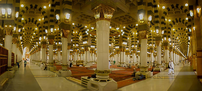 横图,全景,室内,天花板,柱子,走廊,历史,摄影,宗教,砖地,照亮,伊斯兰教,照明设备,宗教建筑,清真寺,波斯湾,沙特阿拉伯,麦地那,彩图