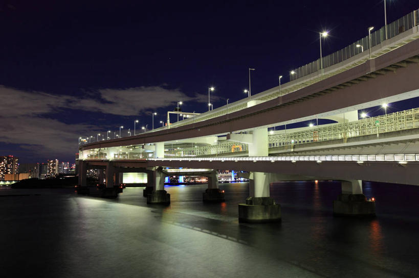 无人,横图,室外,夜晚,城市,建筑,路灯,东京,日本,日本文化,反射,柱子,云,桥,首都,联系,天空,摄影,宁静,照亮,彩图,东京彩虹桥