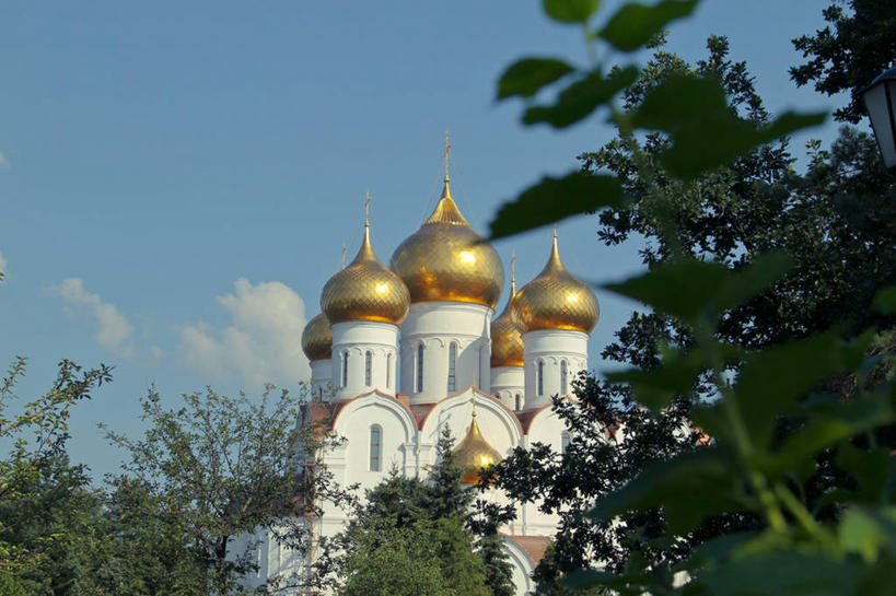 无人,横图,室外,白天,建筑,俄罗斯,云,历史,黄金,树,天空,摄影,宗教,圆顶建筑,宗教建筑,彩图,雅罗斯拉夫尔
