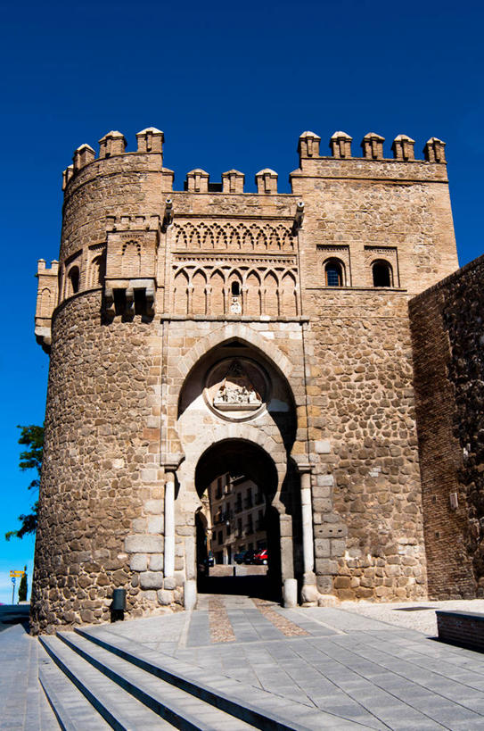 无人,竖图,室外,白天,建筑,西班牙,欧洲,拱门,首都,历史,天空,摄影,南欧,太阳门广场,托莱多,西班牙王国,卡斯蒂利亚,卡斯蒂利亚拉曼查,卡斯蒂利亚拉曼恰,拉曼查,拉曼恰,托莱多省,彩图