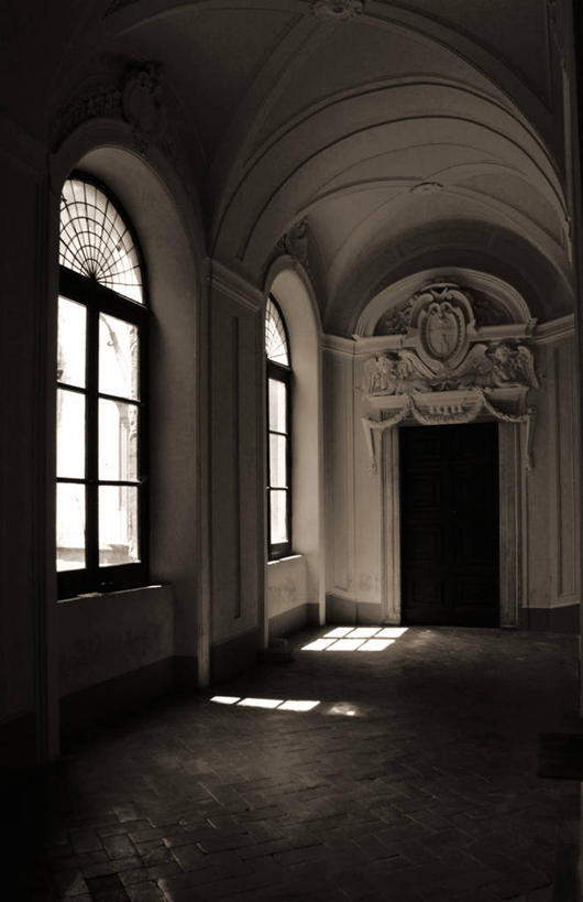 无人,竖图,室内,白天,窗户,门,天花板,日光,意大利,关闭,拱门,走廊,摄影,宁静,窗框,封闭,彩图