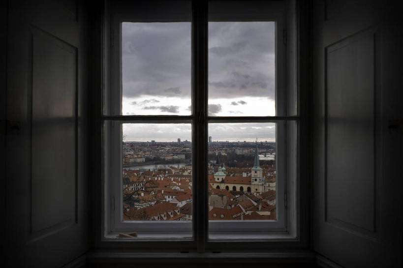 无人,横图,室内,白天,度假,美景,窗户,城市风光,城市,建筑,景观,云,首都,娱乐,天空,享受,休闲,景色,放松,摄影,窗框,捷克共和国,布拉格,彩图