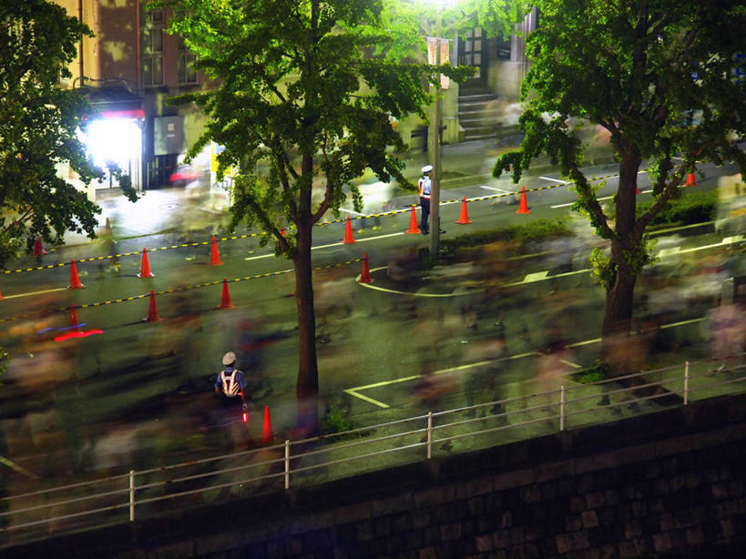 栏杆,横图,俯视,室外,夜晚,运动模糊,街道,日本,横滨,神奈川县,摄影,照亮,路锥,彩图,高角度拍摄