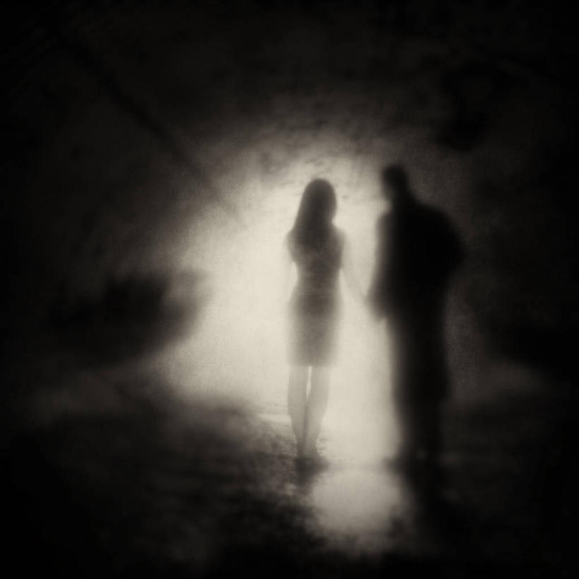 成年人,两个人,站,方图,黑白,室外,白天,雾,美国,连接,休闲装,摄影,新泽西,男人,女人,手牵手,爱