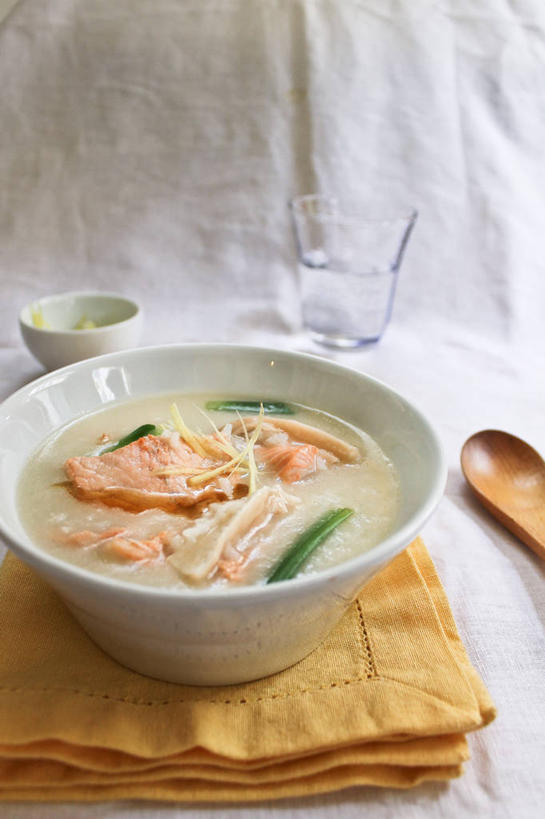 无人,竖图,室内,特写,马来西亚,饮用水,饮食,餐巾,汤匙,碗,冷饮,摄影,清新,玻璃杯,海产,彩图