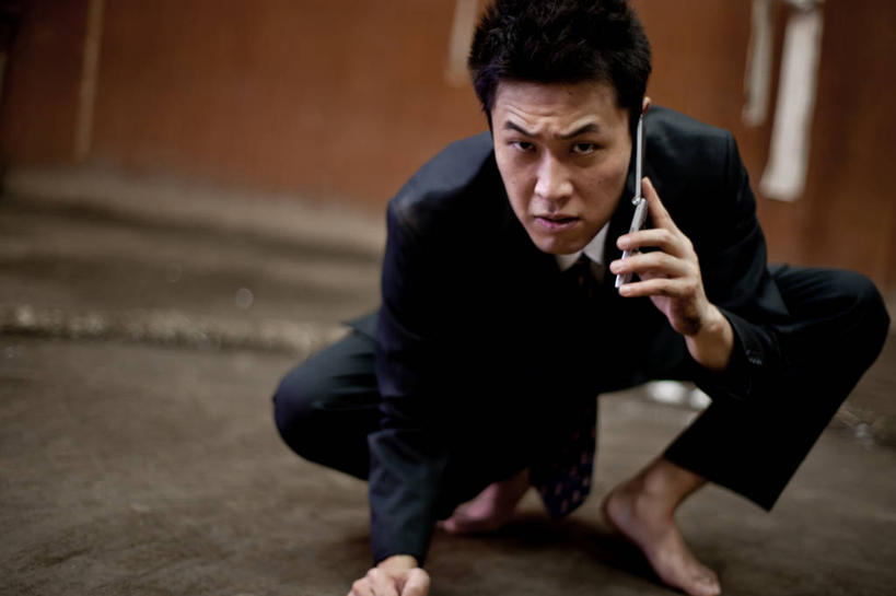 东方人,成年人,一个人,商务人士,商务男性,蹲,横图,室外,白天,衬衫,商务,通讯,技术,手机,东京,日本,亚洲,仅一个男性,仅一个人,套装,首都,拿着,黄种人,仅一个年轻男性,日本人,赤脚,摄影,企业,公司,肖像,商务装,相扑,工薪阶层,无线电技术,男人,男性,年轻男性,亚洲人,年轻人,白领,上班族,彩图,衬衣