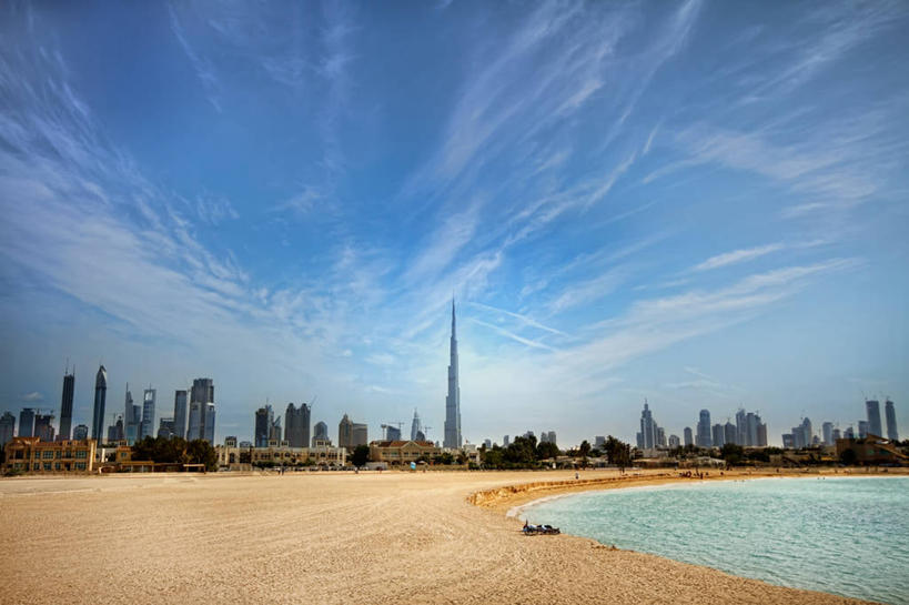无人,横图,室外,白天,海洋,天际线,城市,建筑,摩天大楼,沙子,云,天空,自然,摄影,阿拉伯联合酋长国,波斯湾,海滩,彩图,碧海皇宫