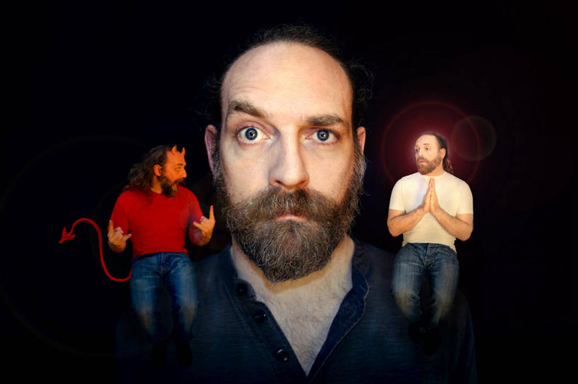 西方人,成年人,中年人,老年人,脸,头,脸颊,胡须,秃头,一个人,三个人,站,横图,特写,正面,爱尔兰,欧洲,欧洲人,仅一个男性,仅一个人,仅一个中年男性,天使,黑色背景,数码合成,肩膀,比较,摄影,肖像,恶魔,反差,邪恶,想法,男人,男性,中年男性,白种人,头部,光头,胡子,络腮胡,无发,脸部,脸蛋,面部,彩图,影棚拍摄,宽恕