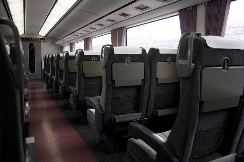 无人,横图,室内,白天,窗户,火车,日本,一排,整齐,车厢,排列,运输,摄影,电灯,京都府,队列,车座,客车,彩图,旅行
