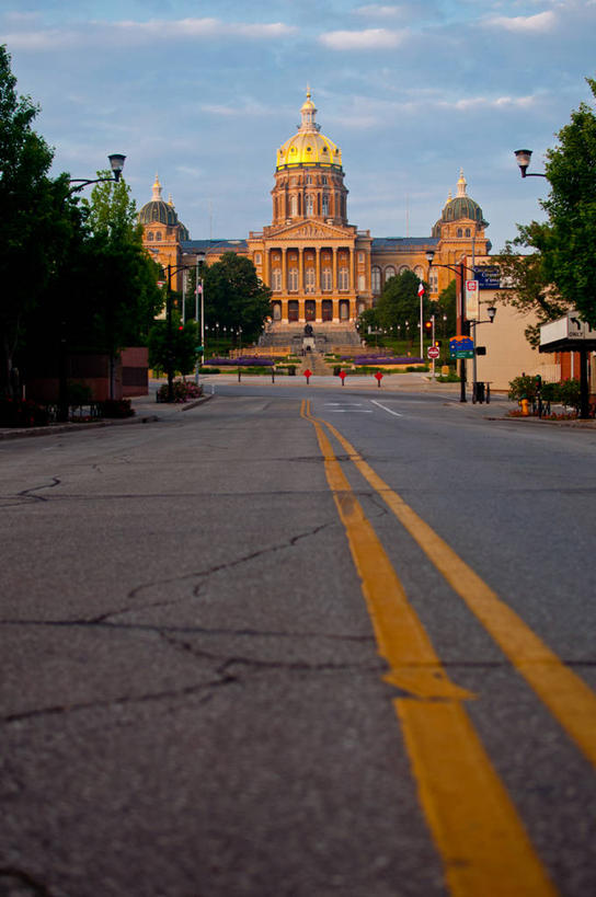 无人,竖图,室外,白天,建筑,美国,云,国会大厦,树,天空,摄影,权威,圆顶建筑,政府,市区,彩图,旅行,爱荷华