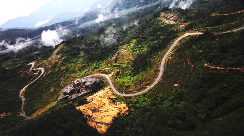 无人,横图,俯视,室外,白天,美景,山,雾,马来西亚,弯曲,景观,山路,天气,首都,风景,天空,自然,景色,运输,摄影,蜿蜒,自然风光,吉隆坡,彩图,高角度拍摄