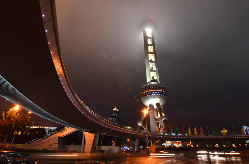 无人,横图,室外,夜晚,通讯,城市,建筑,上海,弯曲,桥,联系,摄影,照亮,无线电通信塔,彩图,东方明珠塔