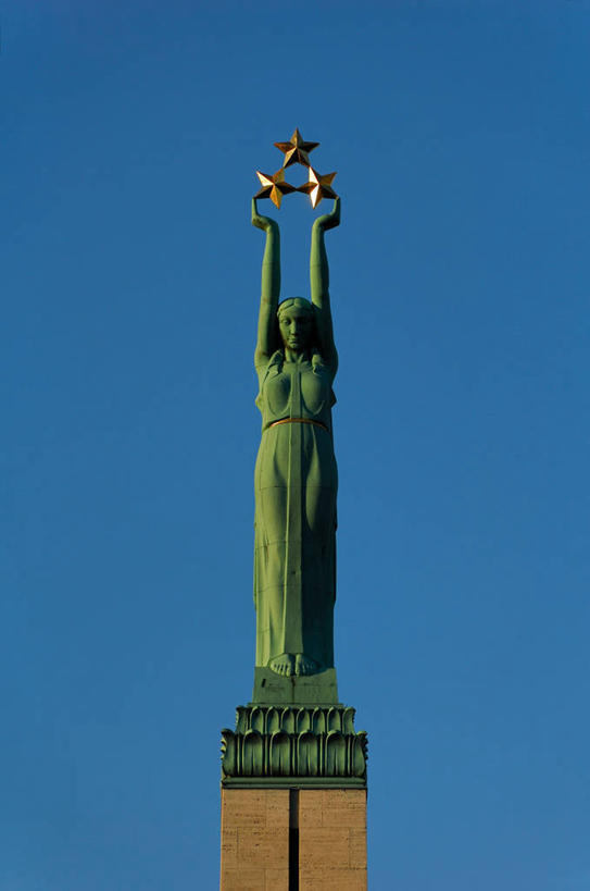 无人,竖图,室外,白天,自由,建筑,雕塑,拉脱维亚,雕像,首都,摄影,万里无云,里加,彩图