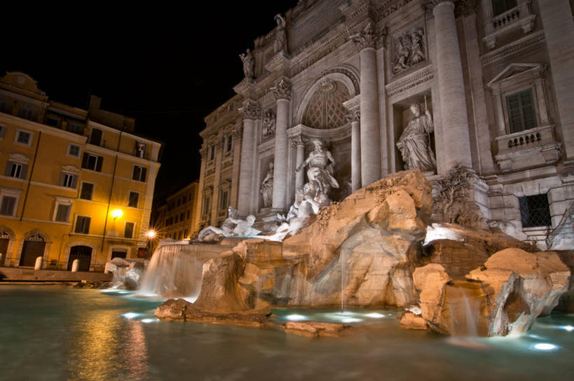 无人,广场,横图,室外,夜晚,水,城市,建筑,喷泉,雕塑,意大利,艺术,雕像,首都,历史,天空,摄影,宁静,意大利文化,巴洛克风格,特莱维喷泉,彩图