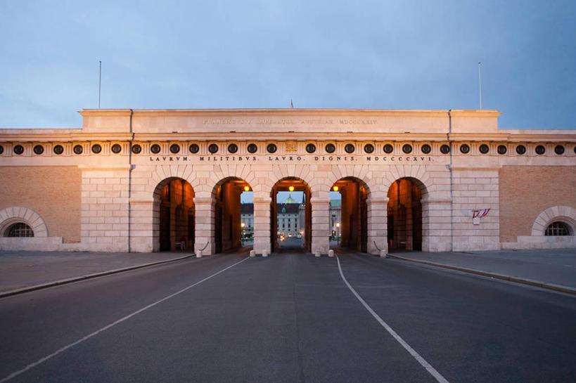 无人,宫殿,横图,室外,建筑,路,奥地利,维也纳,拱门,首都,历史,天空,黄昏,摄影,照亮,霍夫堡宫,彩图