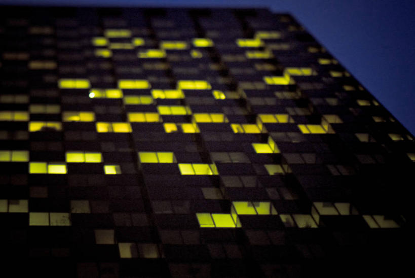 无人,横图,室外,夜晚,仰视,城市,建筑,摩天大楼,塔,办公大楼,摄影,照亮,加班,加利福尼亚,旧金山,一致,移轴摄影,低角度拍摄