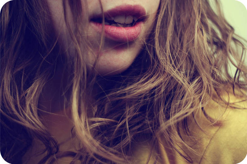 西方人,成年人,一个人,横图,室内,特写,欧洲,美国,欧洲人,仅一个年轻女性,仅一个女性,仅一个人,摄影,部分,北美,北美洲,加利福尼亚,美洲,北亚美利加洲,亚美利加洲,伯克利,年轻女性,女人,女性,白种人,年轻人,长发,发型,影棚拍摄,美利坚合众国,乱发