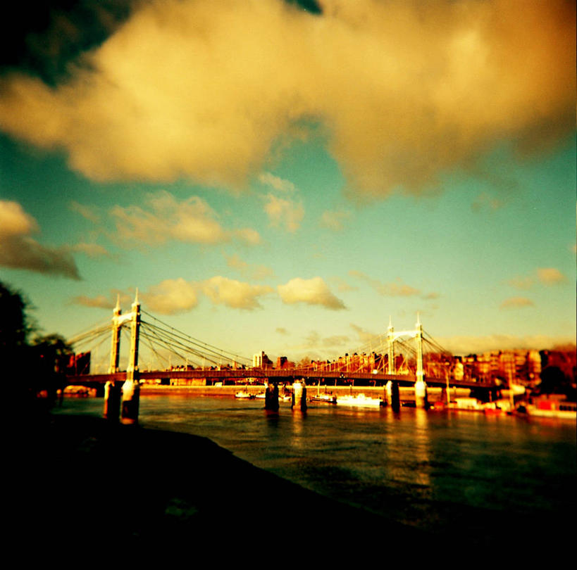 无人,横图,方图,室外,度假,河流,美景,日落,城市风光,城市,建筑,英国,景观,流水,云,桥,首都,娱乐,英格兰,泰晤士河,天空,黄昏,享受,休闲,景色,放松,摄影,北欧,艾伯特桥,旅行,内伦敦