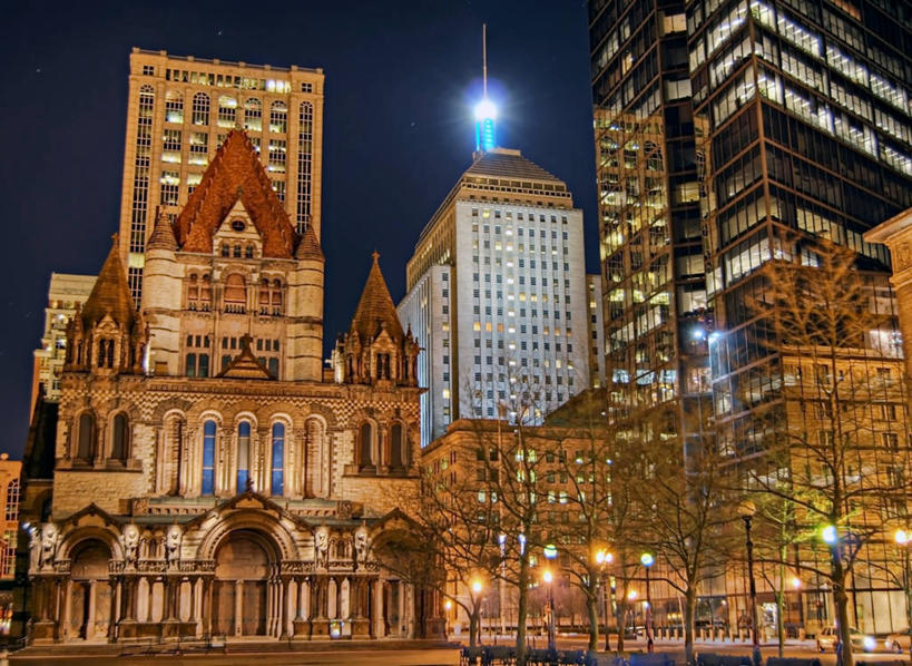 无人,教堂,横图,室外,夜晚,城市,建筑,路灯,美国,光亮,历史,树,地标建筑,摄影,宗教,照亮,北美,北美洲,基督教,照明设备,宗教建筑,美洲,伊利诺斯州,芝加哥,波士顿,马萨诸塞,世界屠猪城,巨肩之城,劳动之城,伊利诺伊,伊利诺伊州,伊利诺州,芝加哥市,芝城,林肯之地,北亚美利加洲,亚美利加洲,约翰汉考克大厦,灵性,旅行,美利坚合众国