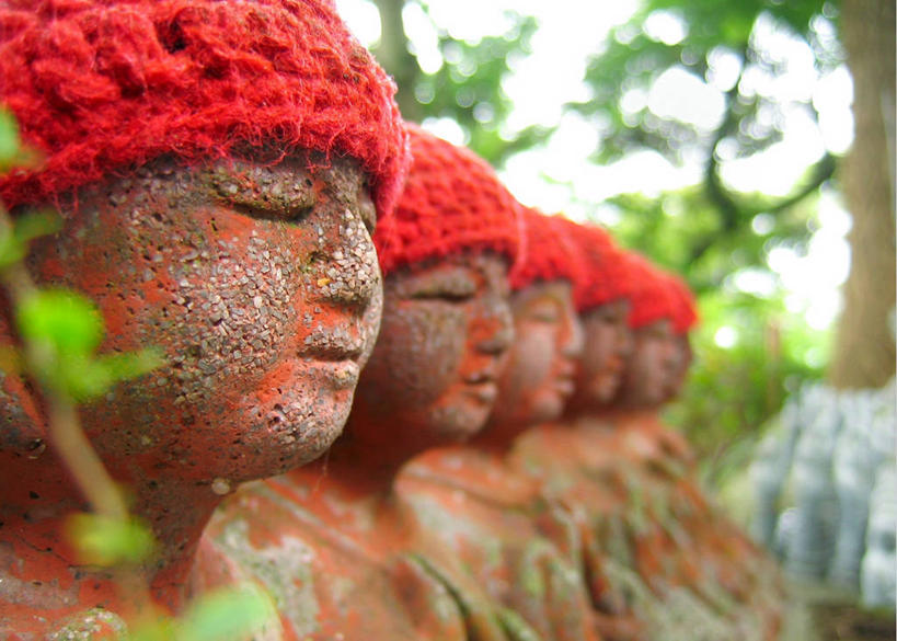 太阳穴,无人,横图,室外,白天,重复,雕塑,日本,一排,日本文化,整齐,标志,雕像,符号,神奈川县,标识,排列,摄影,宗教,佛教,队列,东亚,东亚文化,镰仓,性别符号,地藏菩萨,旅行,长谷寺,男性符号