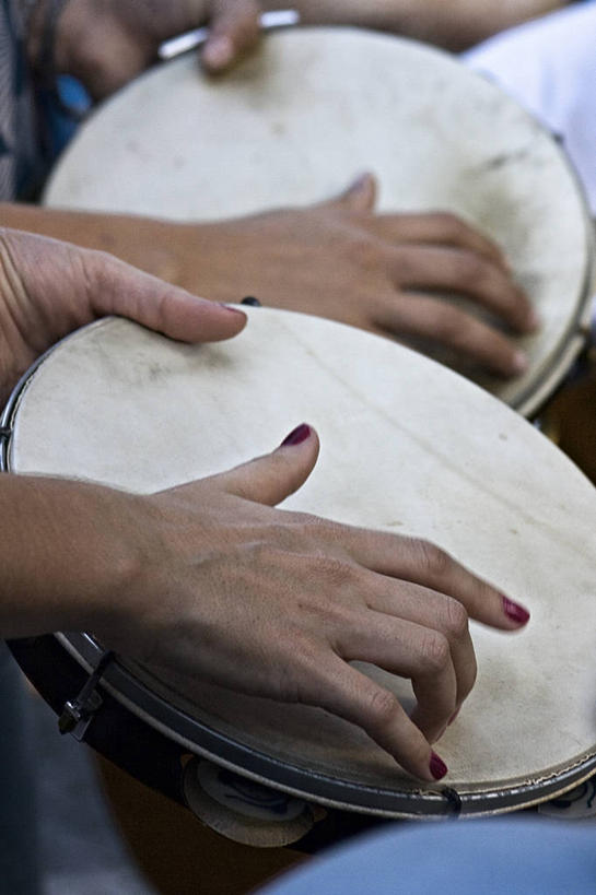 手,两个人,竖图,巴西,朦胧,模糊,音乐,拿着,南美,人体,摄影,手鼓,里约热内卢,里约热内卢州,传统文化