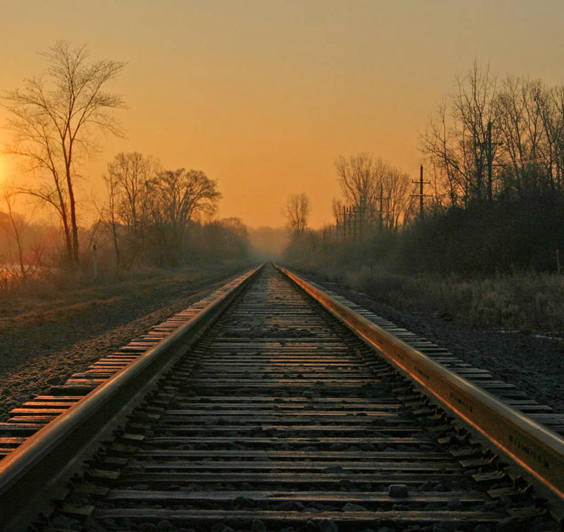 无人,横图,室外,消失点,旅游,度假,旅途,美景,雾,路,铁路,美国,景观,轨道,交通,铁轨,黎明,娱乐,树,天空,自然,享受,休闲,景色,放松,运输,摄影,北美,北美洲,自然风光,透视图,美洲,万里无云,北亚美利加洲,亚美利加洲,密歇根,密歇根州,貂熊州,狼獾之州,狼獾州,安娜堡,美利坚合众国